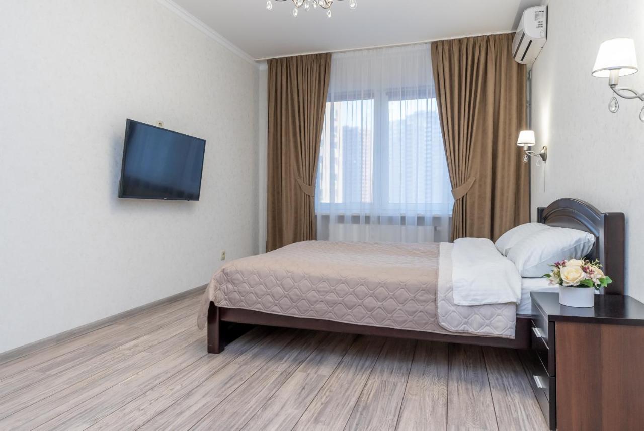 русовой софии 3 * Kyiv